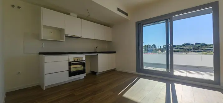 Sale of penthouse in Estepona 2