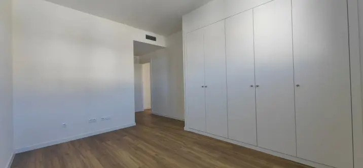 Sale of penthouse in Estepona 3