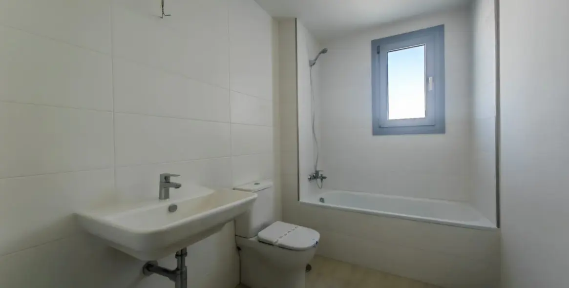 Sale of penthouse in Estepona 5