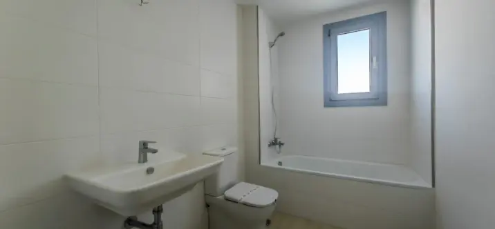 Sale of penthouse in Estepona 4