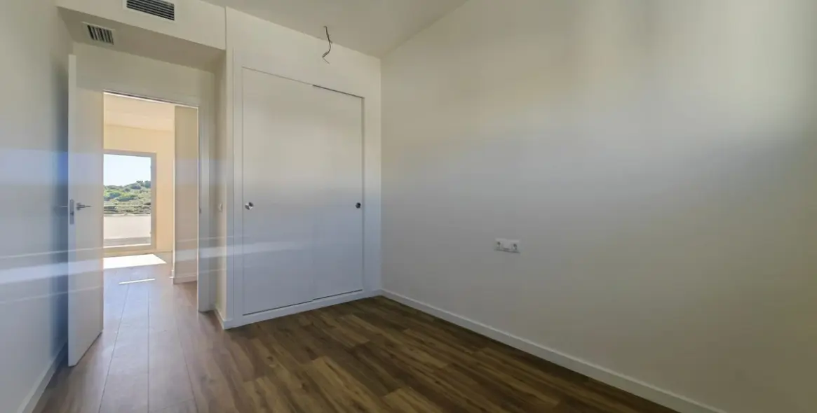 Sale of penthouse in Estepona 19