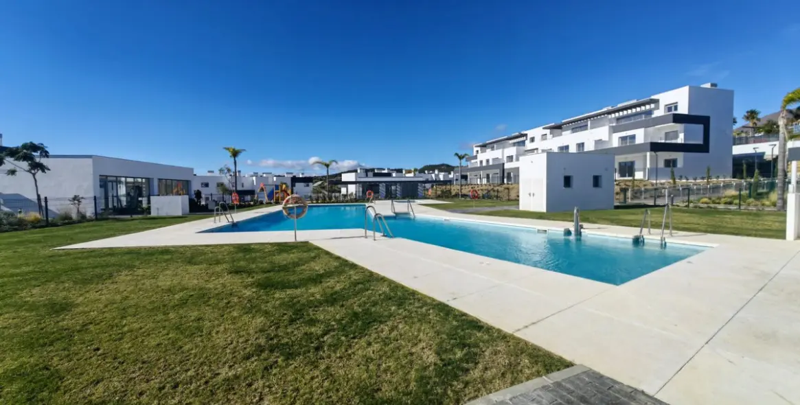 Продажа пентхауса в Estepona 22