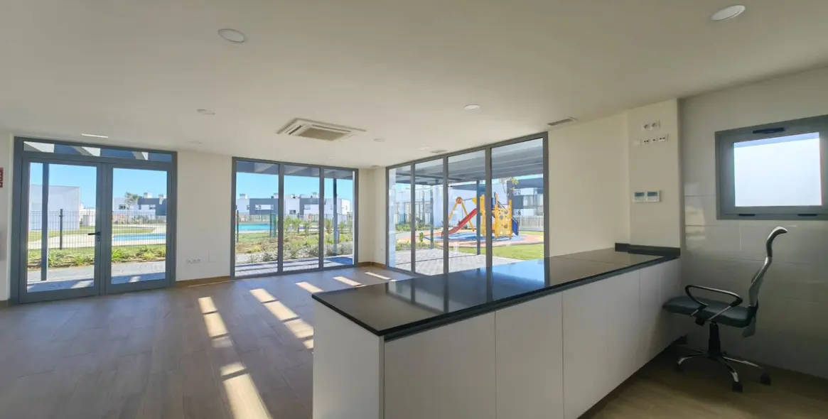 Продажа пентхауса в Estepona 25