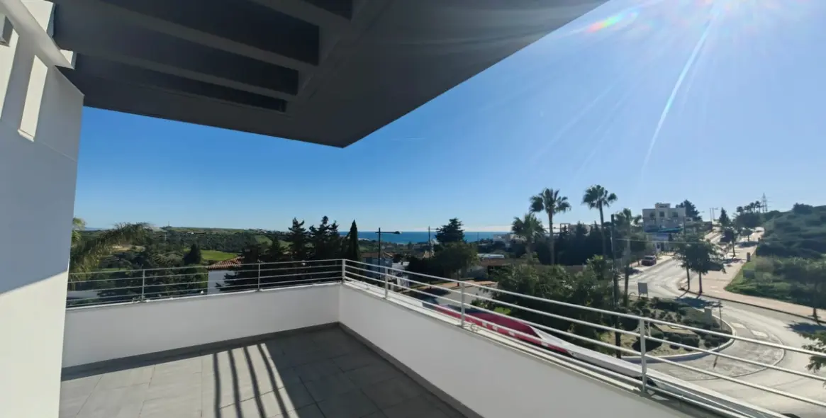Продажа пентхауса в Estepona 38