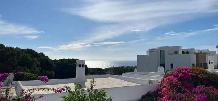 Продажа дома на две семьи в Cabopino 1