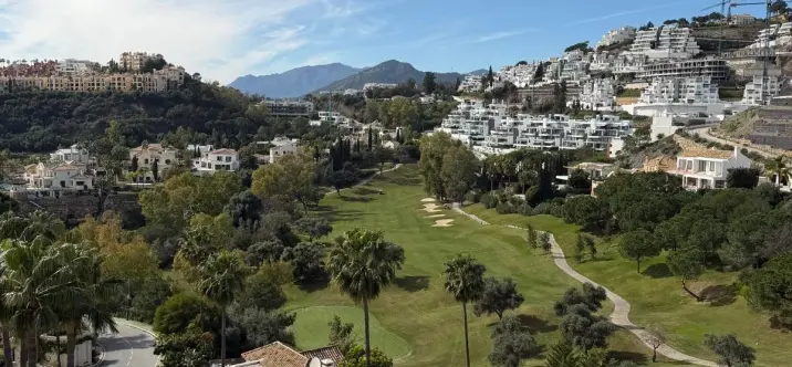 Sale of penthouse in La Quinta 3