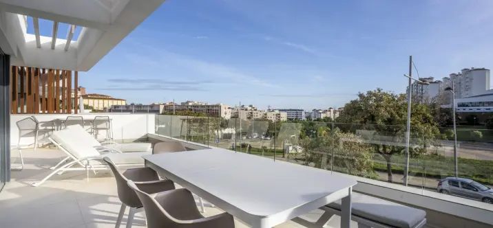 Продажа апартаментов на среднем этаже в Estepona 3