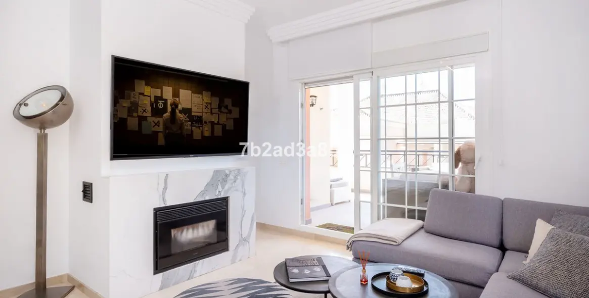 Sale of penthouse in Nueva Andalucía 5