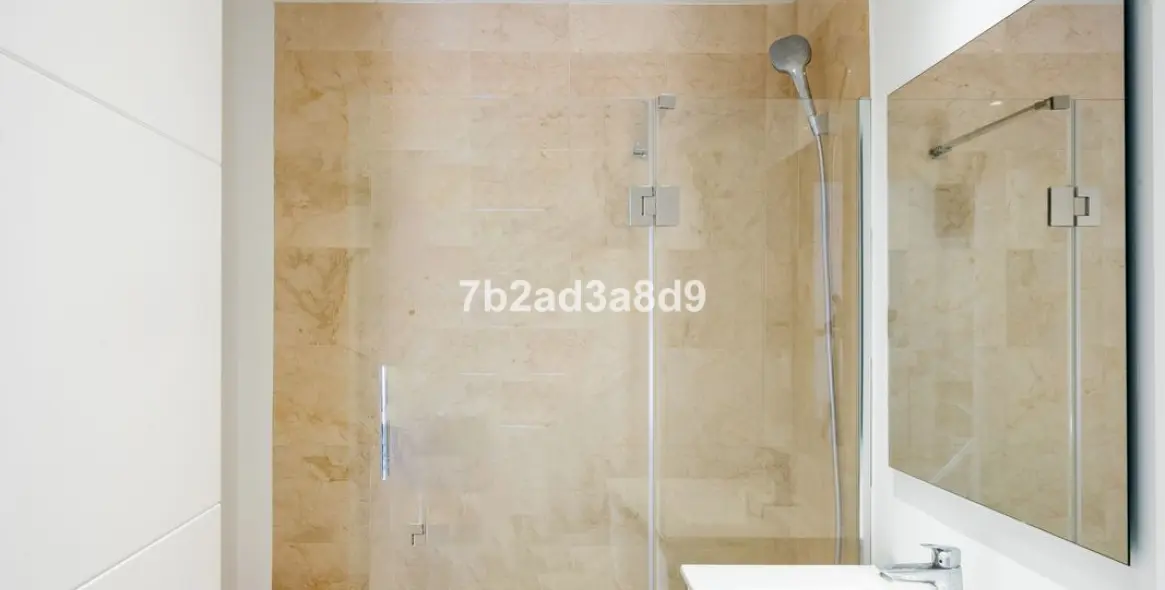 Sale of penthouse in Nueva Andalucía 17