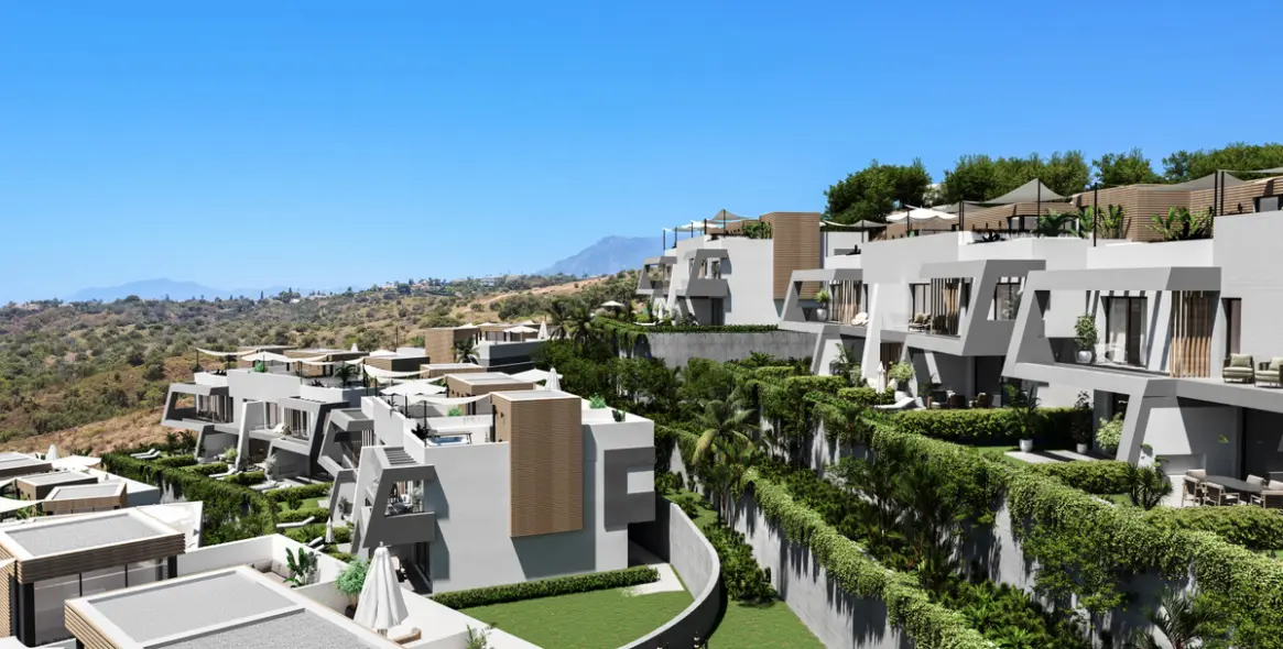 Sale of townhouse in Elviria 30