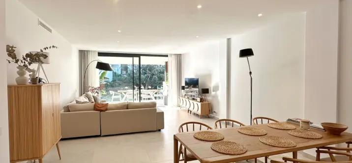 Venta de apartamento en planta baja en Cabopino 3