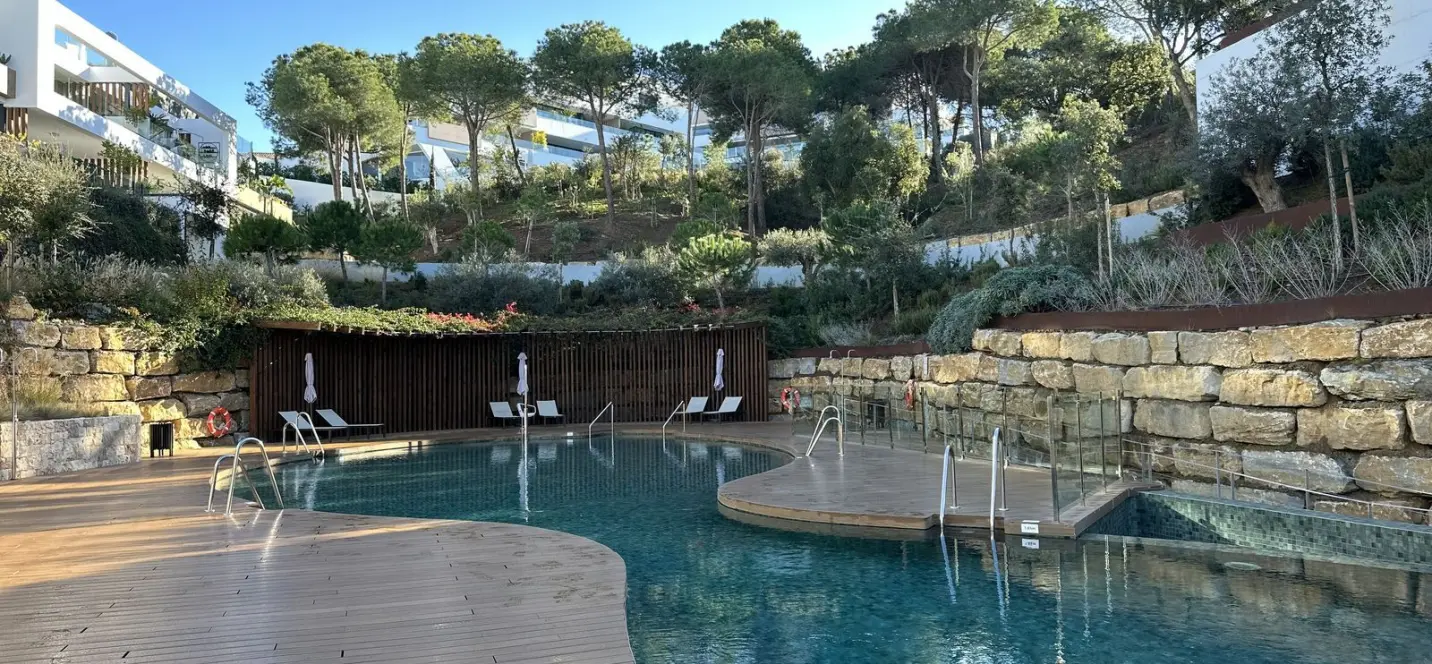 Sale of ground floor apartment in Cabopino 1