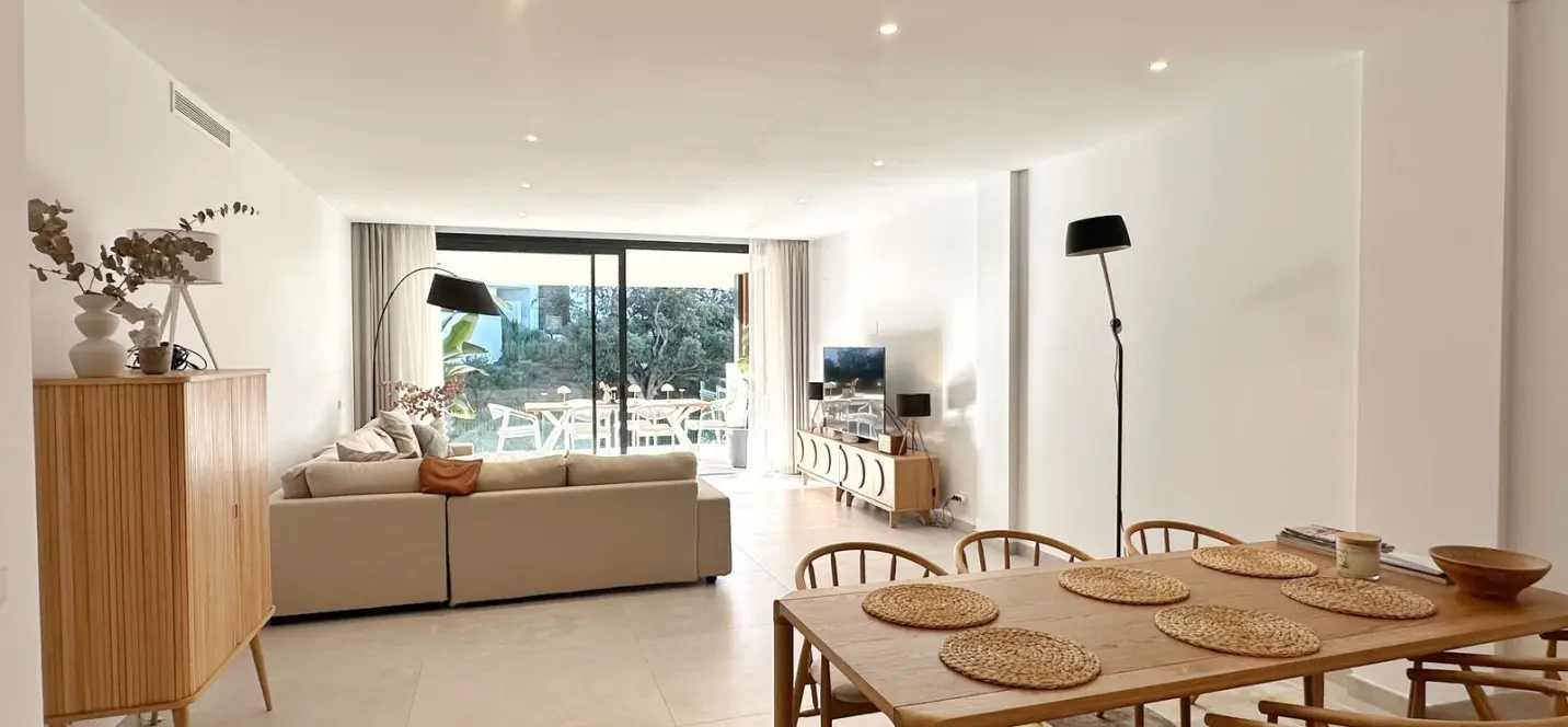 Sale of ground floor apartment in Cabopino 3