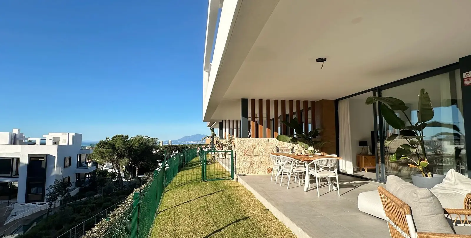 Sale of ground floor apartment in Cabopino 25