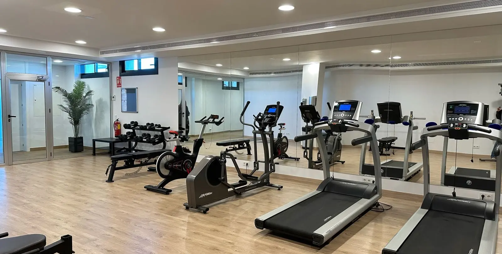 Sale of ground floor apartment in Cabopino 26