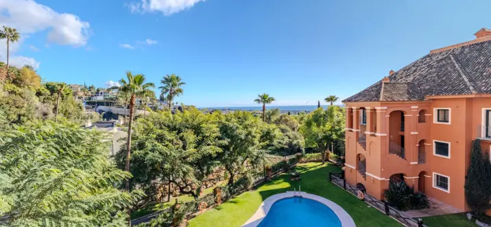 Sale of penthouse duplex in Monte Halcones 0