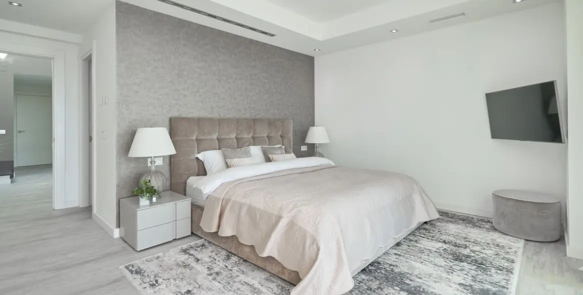 Long-term rent of townhouse in Sierra Blanca 12