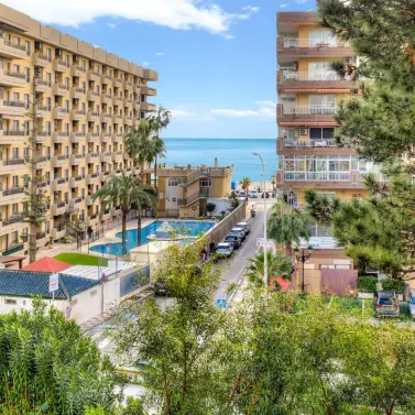 Продажа апартаментов на среднем этаже в Los Boliches