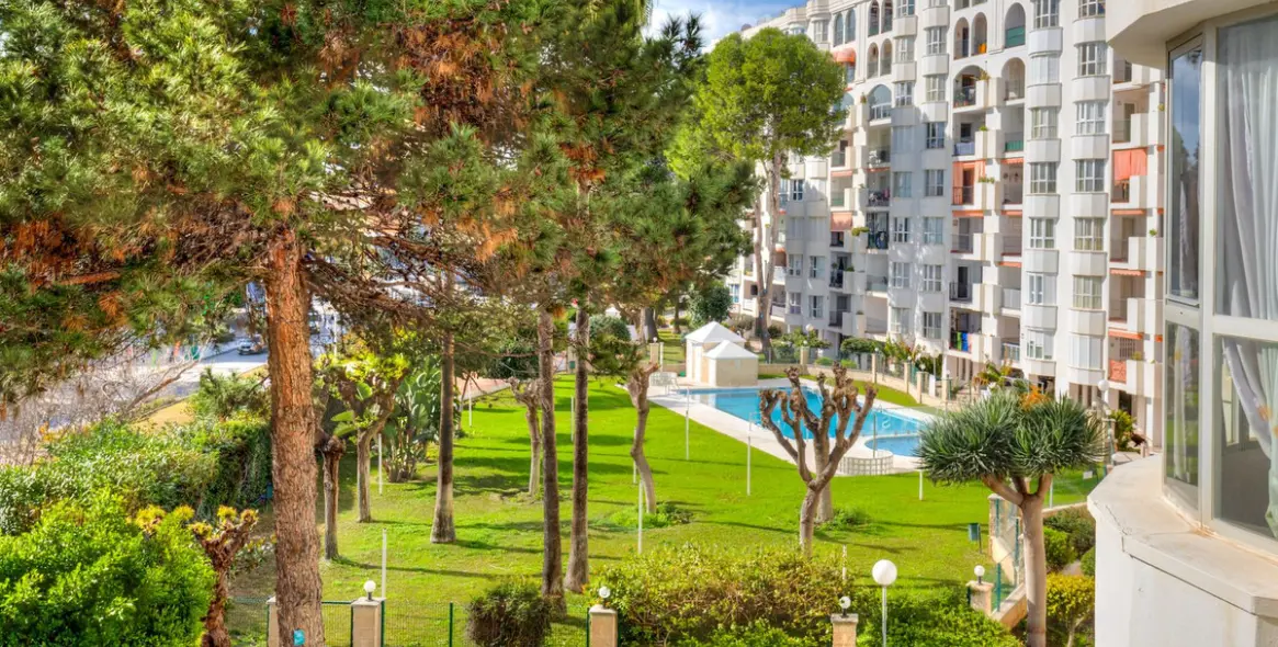 Продажа апартаментов на среднем этаже в Los Boliches 5