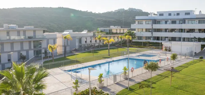 Sale of penthouse in Estepona 0