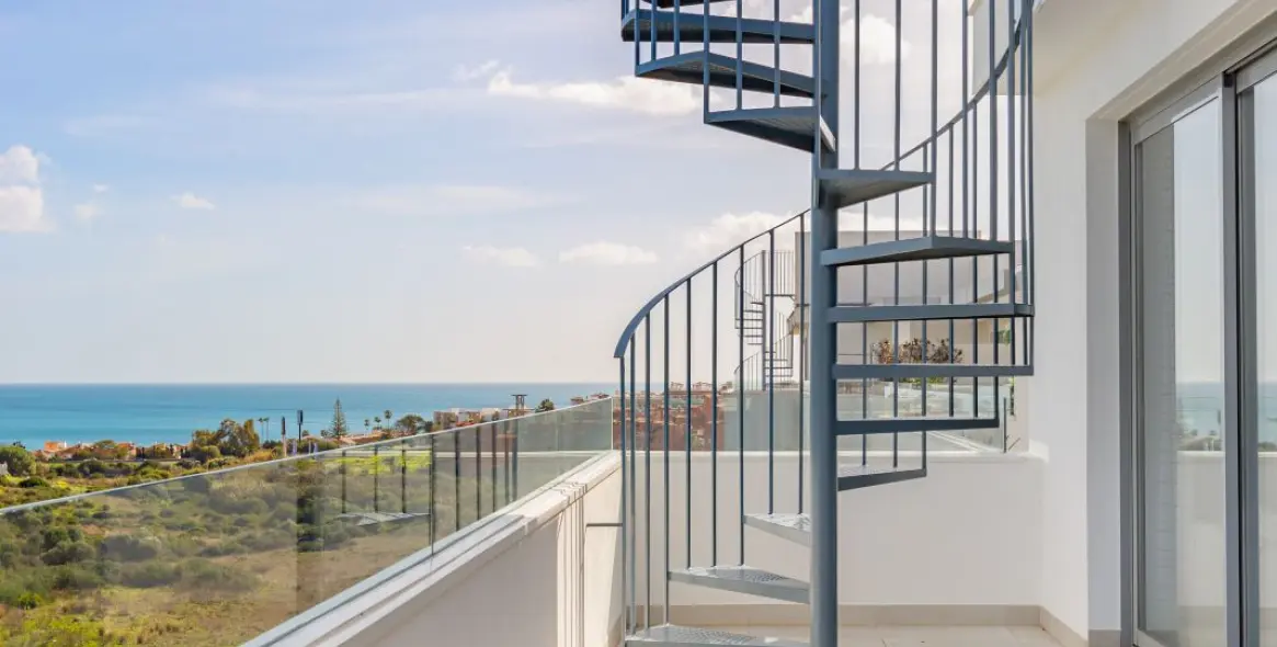 Venta de ático en Estepona 17