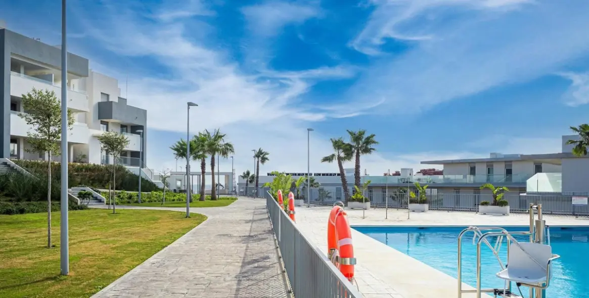 Sale of penthouse in Estepona 22