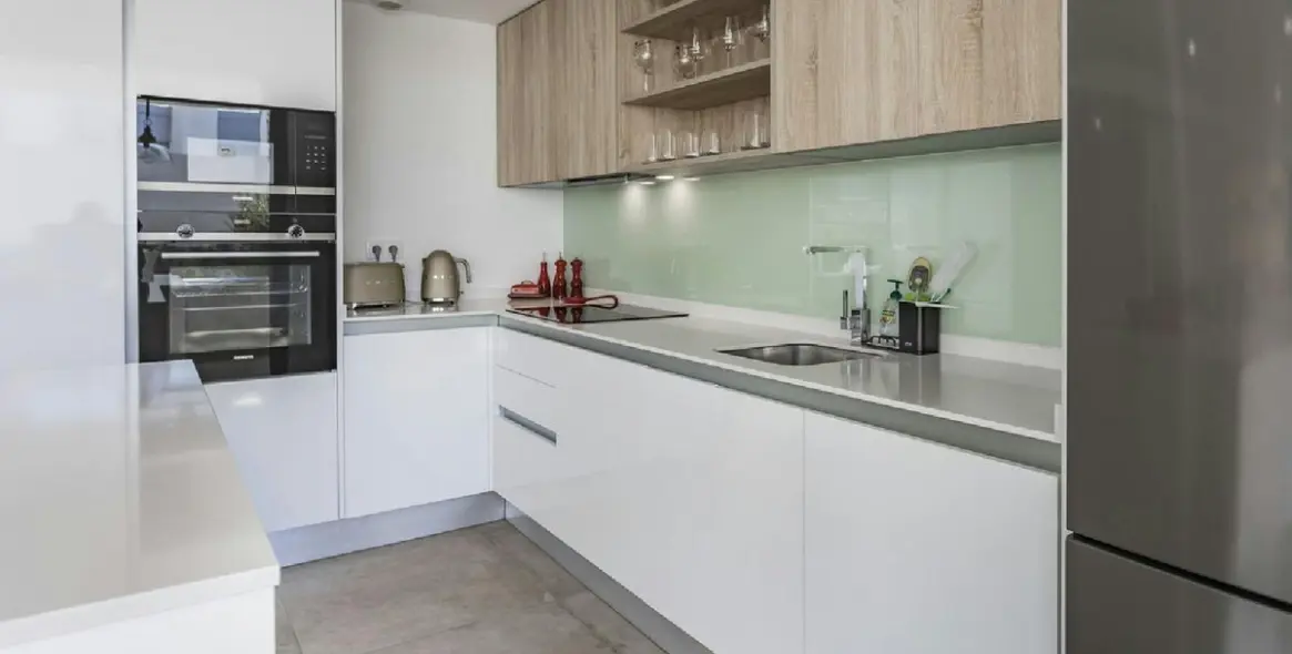 Sale of ground floor apartment in New Golden Mile 10