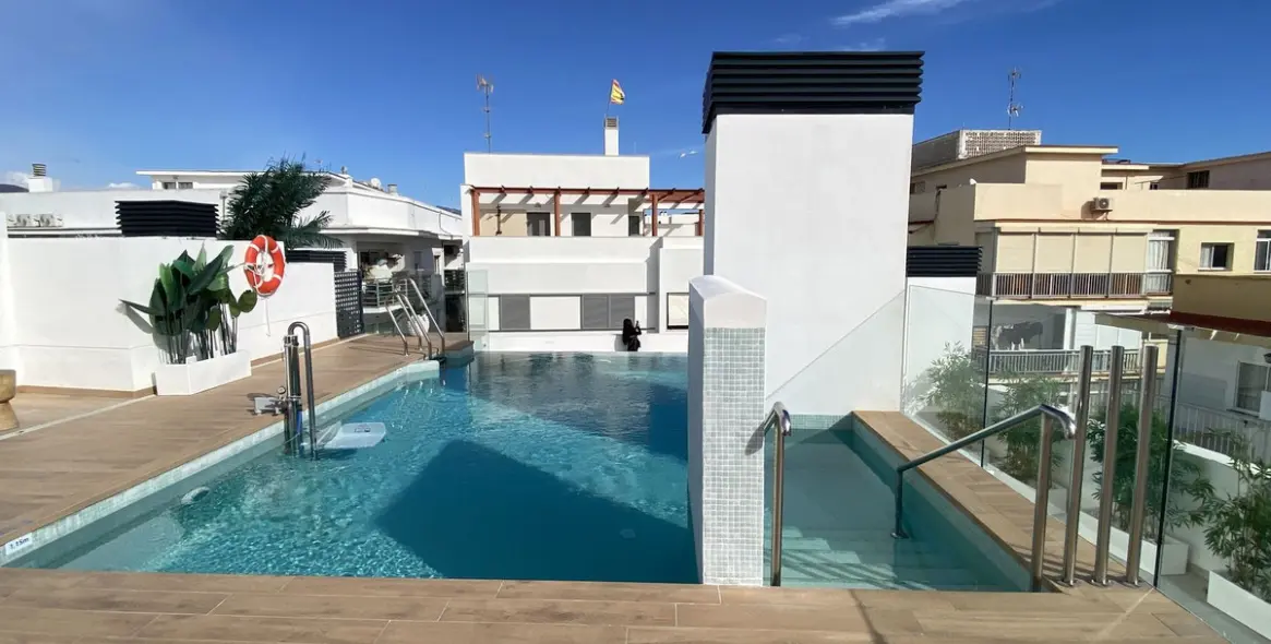 Продажа апартаментов на среднем этаже в Estepona 22