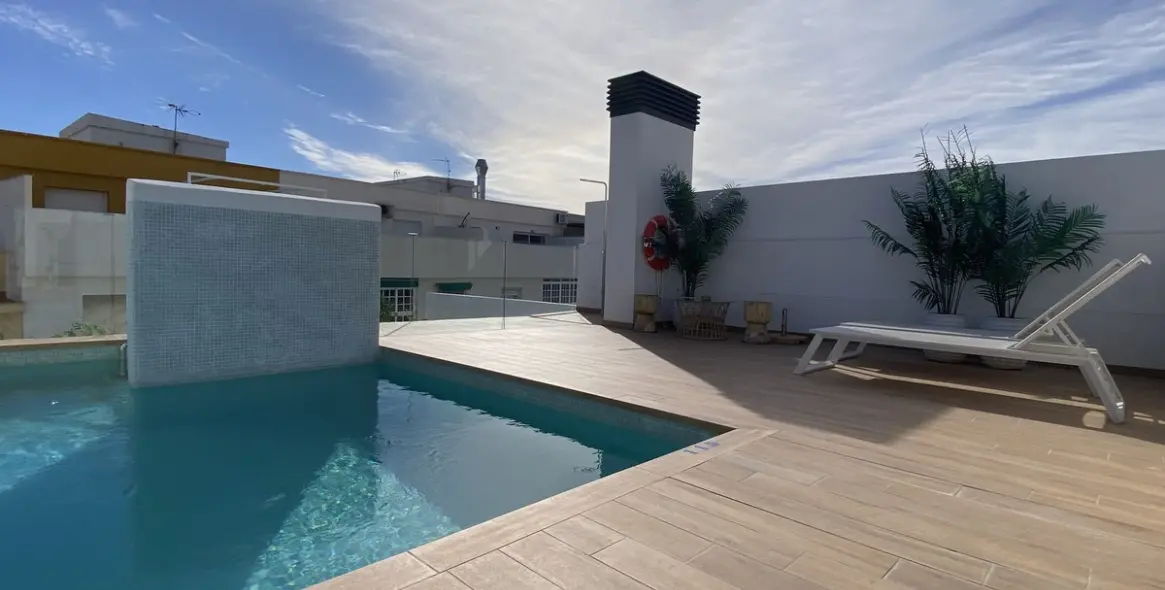 Продажа апартаментов на среднем этаже в Estepona 23