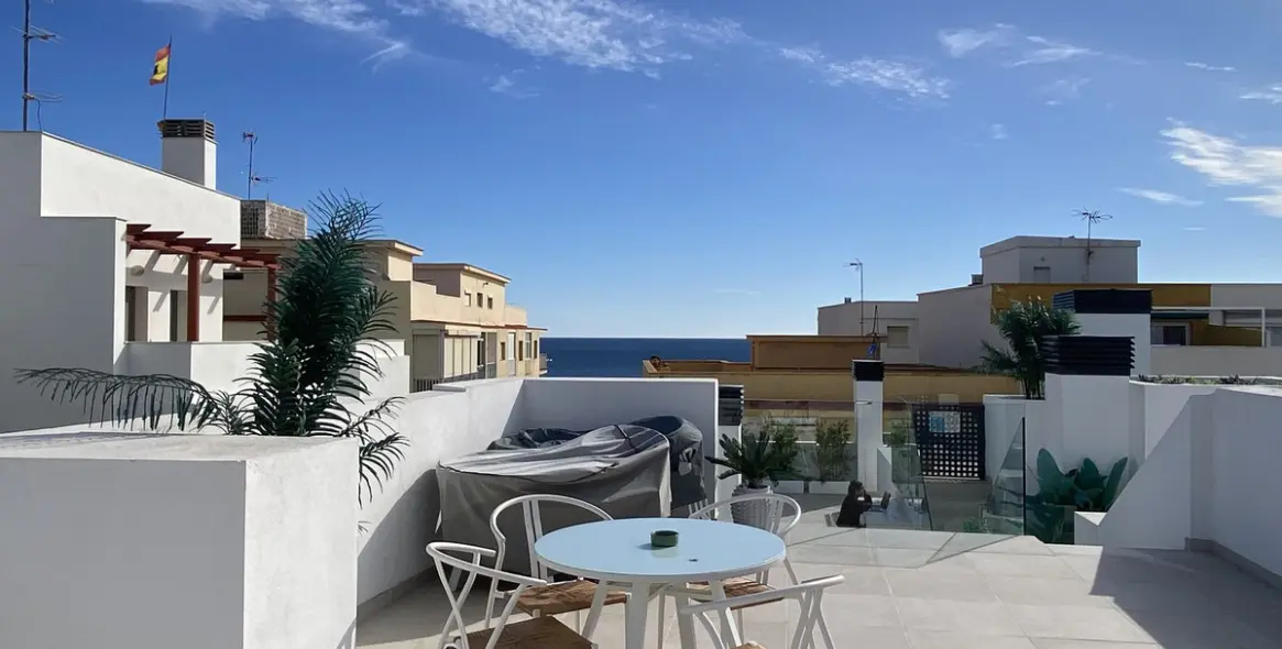 Продажа апартаментов на среднем этаже в Estepona 25