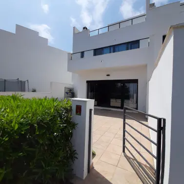 Долгосрочная аренда таунхауса в La Mairena