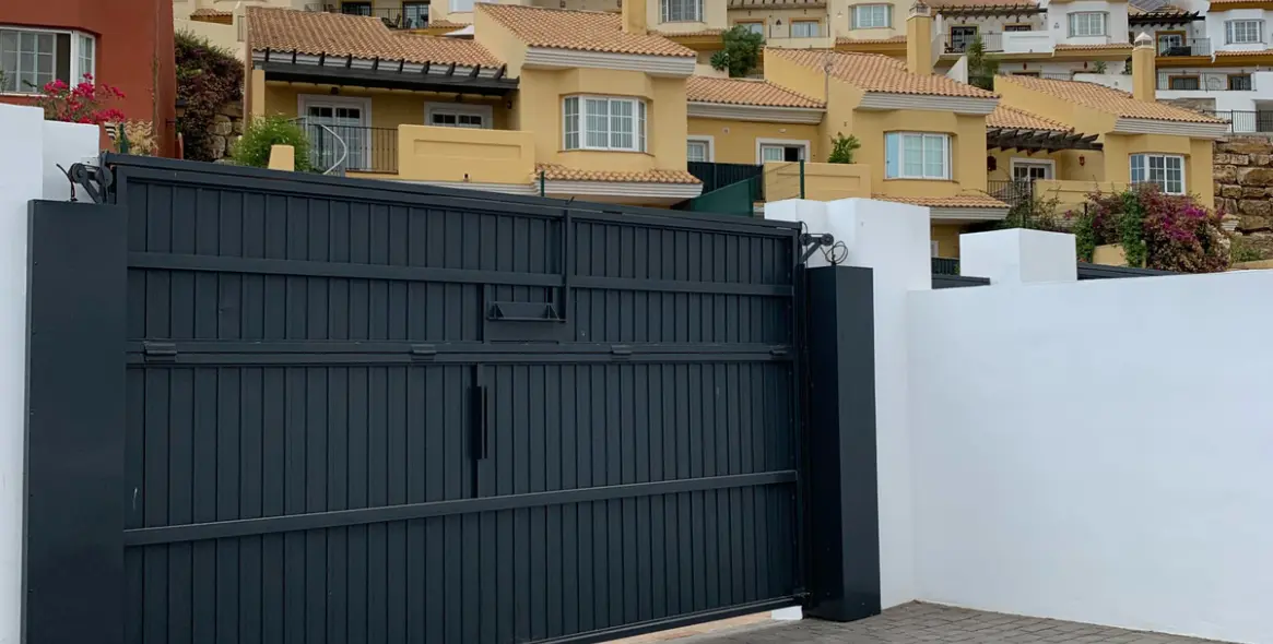 Долгосрочная аренда таунхауса в La Mairena 32