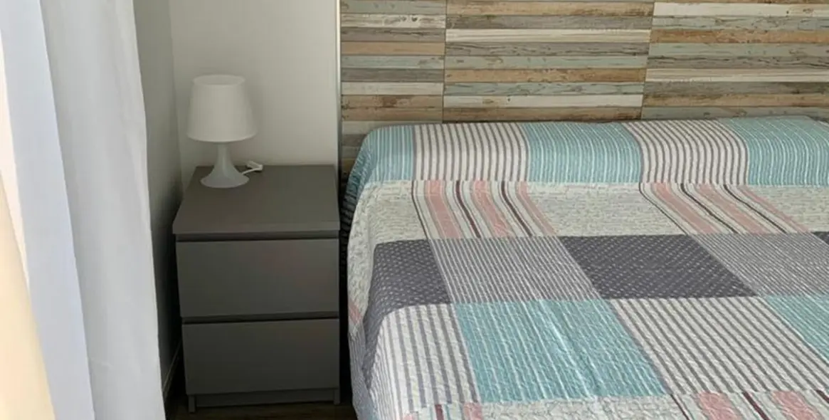 Short-term rent of studio in El Paraiso 6