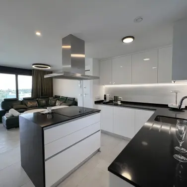 Venta de apartamento en planta media en Atalaya