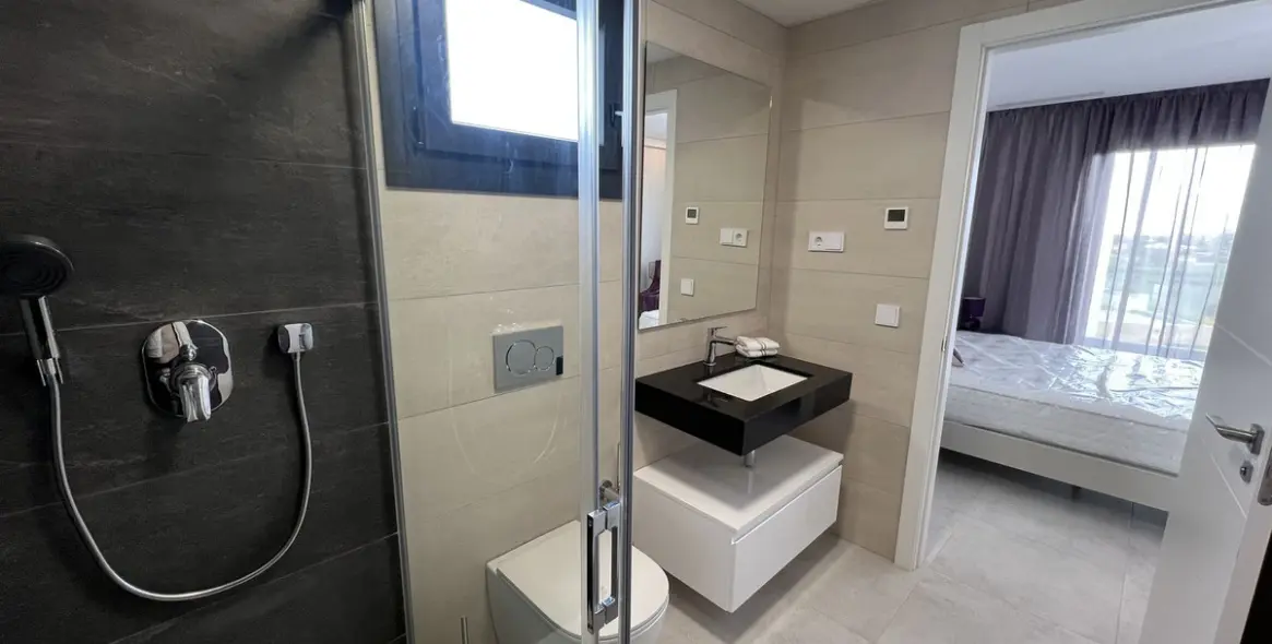 Sale of middle floor apartment in Atalaya 7