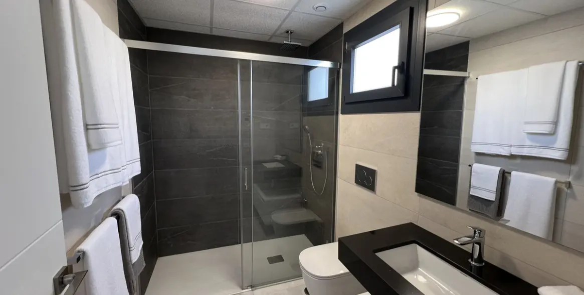 Sale of middle floor apartment in Atalaya 6