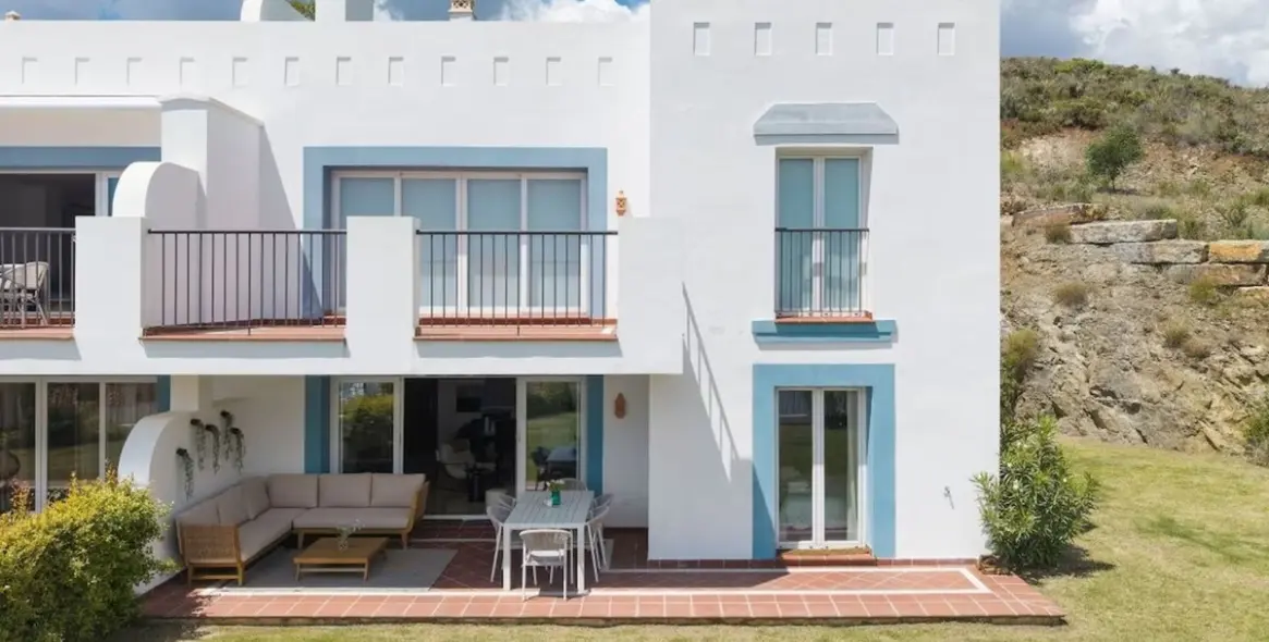 Long-term rent of ground floor apartment in Benahavís 1