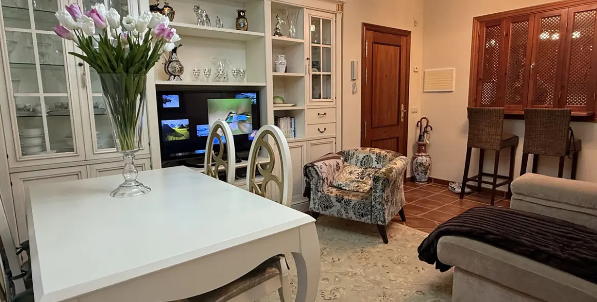 Продажа апартаментов на среднем этаже в Los Boliches 4