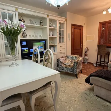 Продажа апартаментов на среднем этаже в Los Boliches