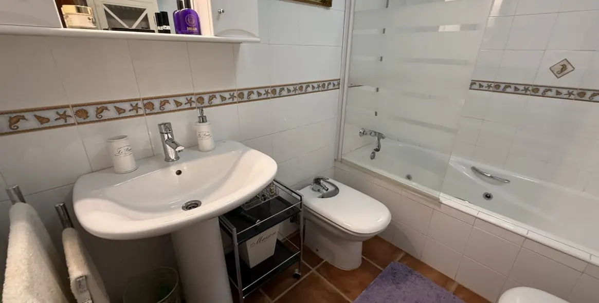 Продажа апартаментов на среднем этаже в Los Boliches 22