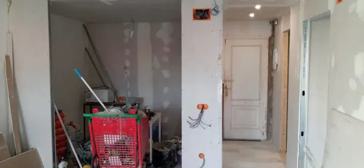 Sale of middle floor apartment in Puerto Banús 2