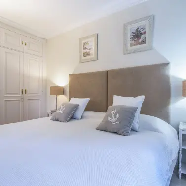 Продажа апартаментов на среднем этаже в Nueva Andalucía