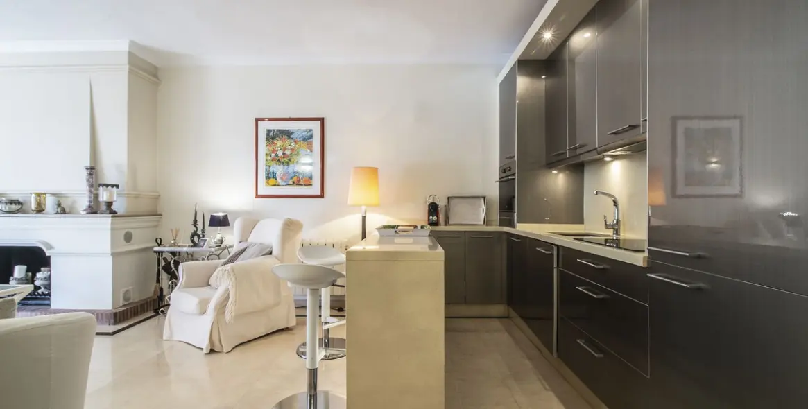 Продажа апартаментов на среднем этаже в Nueva Andalucía 12