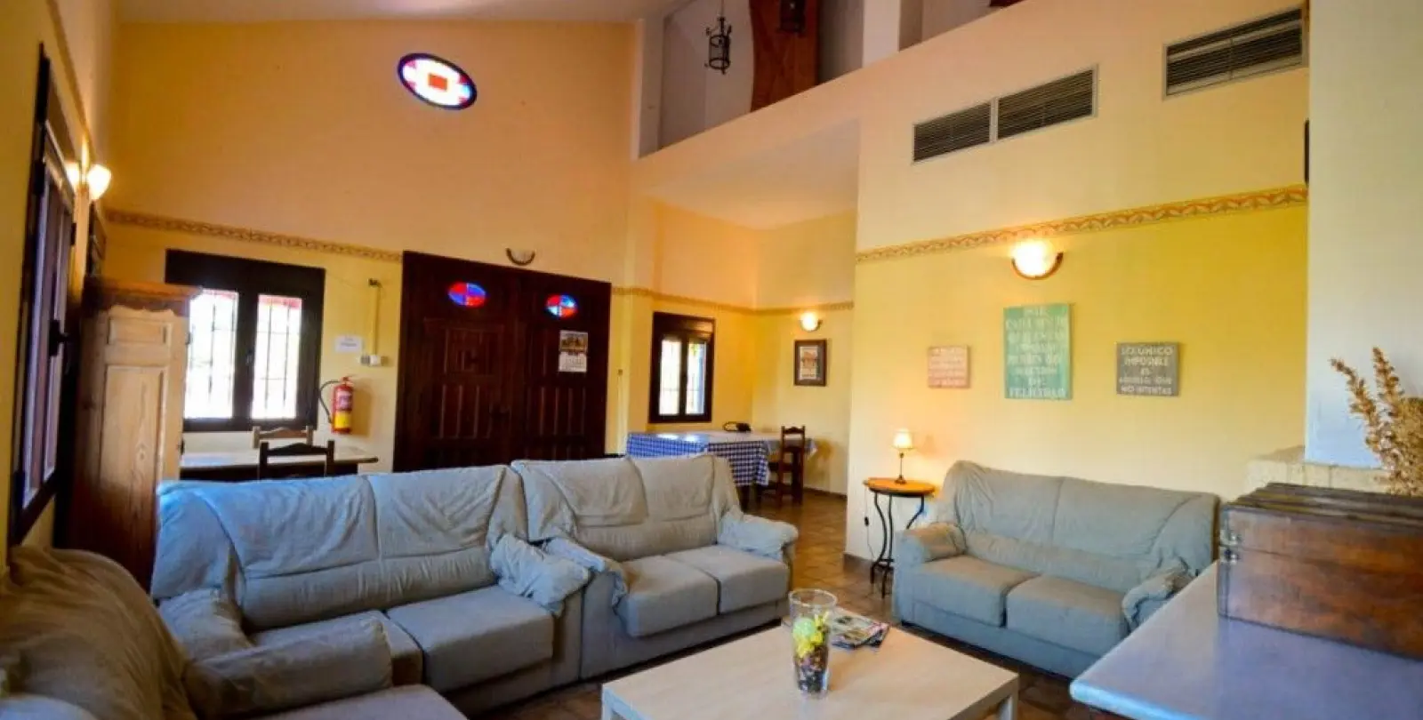 Sale of hotel in Guaro 21