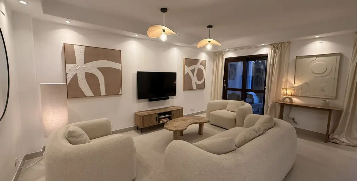 Продажа таунхауса в Estepona 2