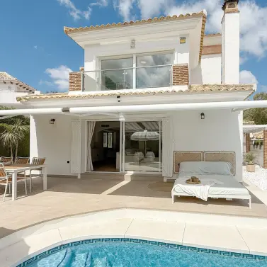 Venta de villa independiente en La Cala Golf