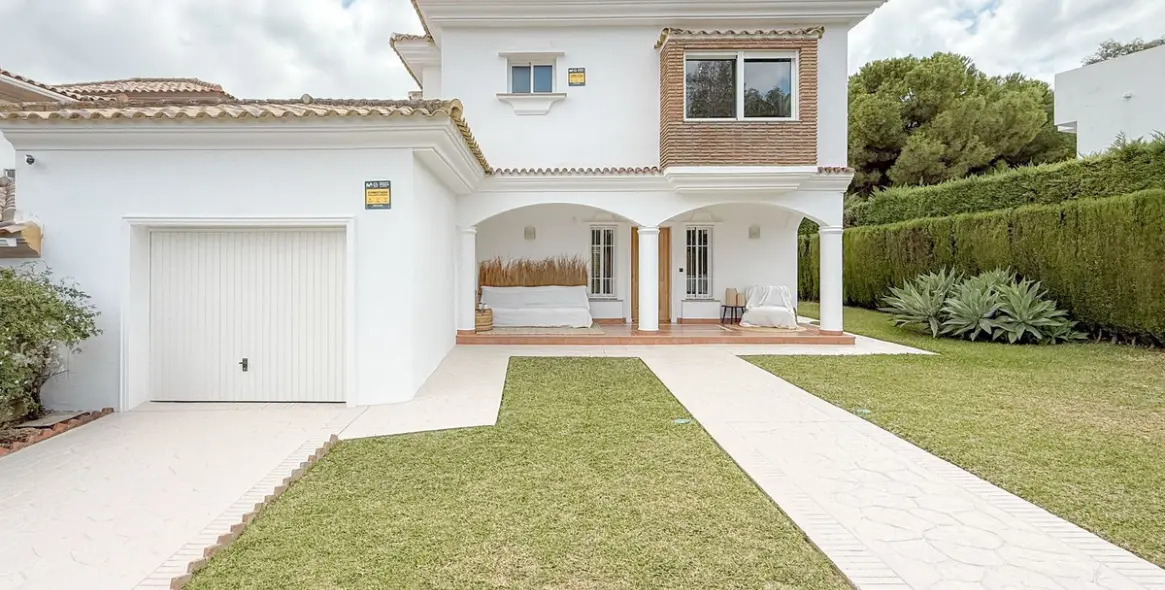 Venta de villa independiente en La Cala Golf 9