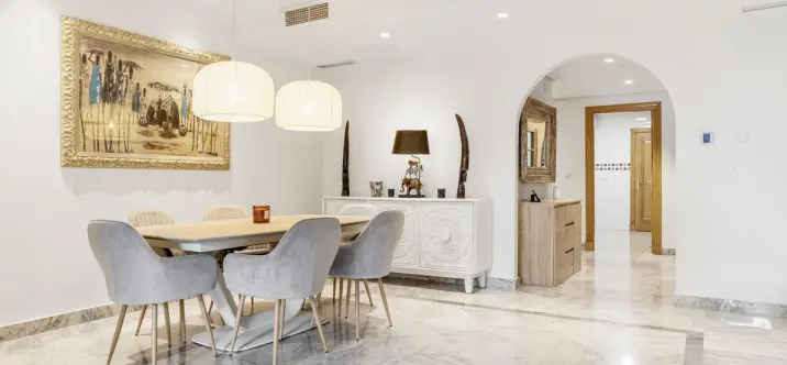 Venta de apartamento en planta baja en The Golden Mile 2