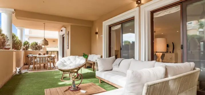 Venta de apartamento en planta baja en The Golden Mile 3