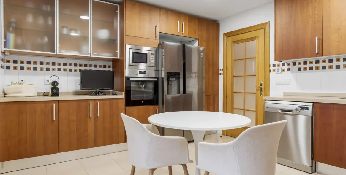 Venta de apartamento en planta baja en The Golden Mile 14